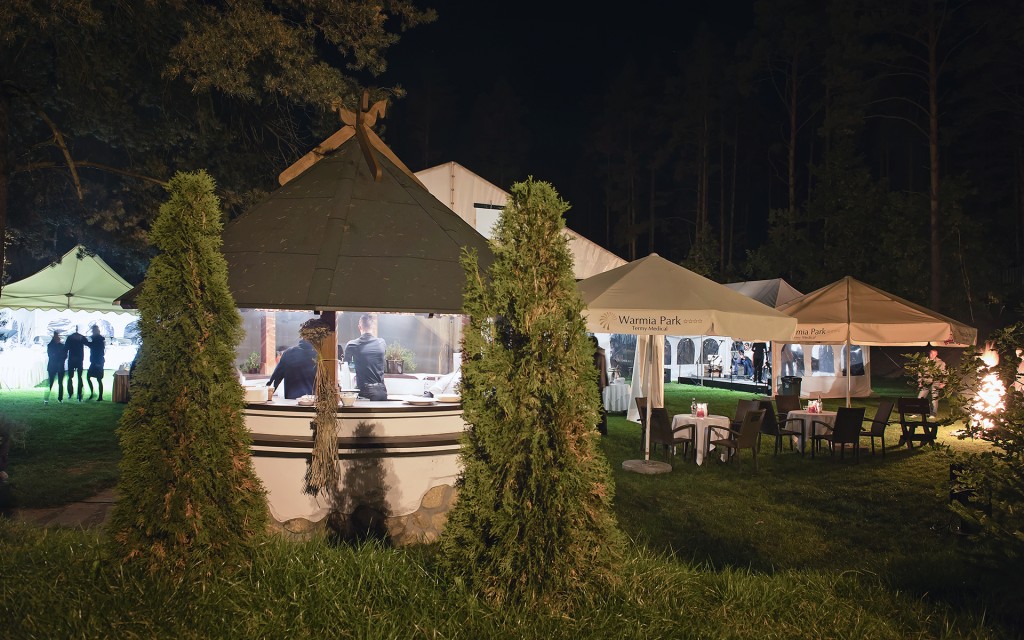 Hotel SPA nad jeziorem Warmia Mazury pokoje noclegi konferencje wypoczynek w Polsce